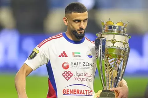 الشارقة يقتنص بطولة السوبر الإماراتي في مباراة مثيرة أمام شباب الأهلي